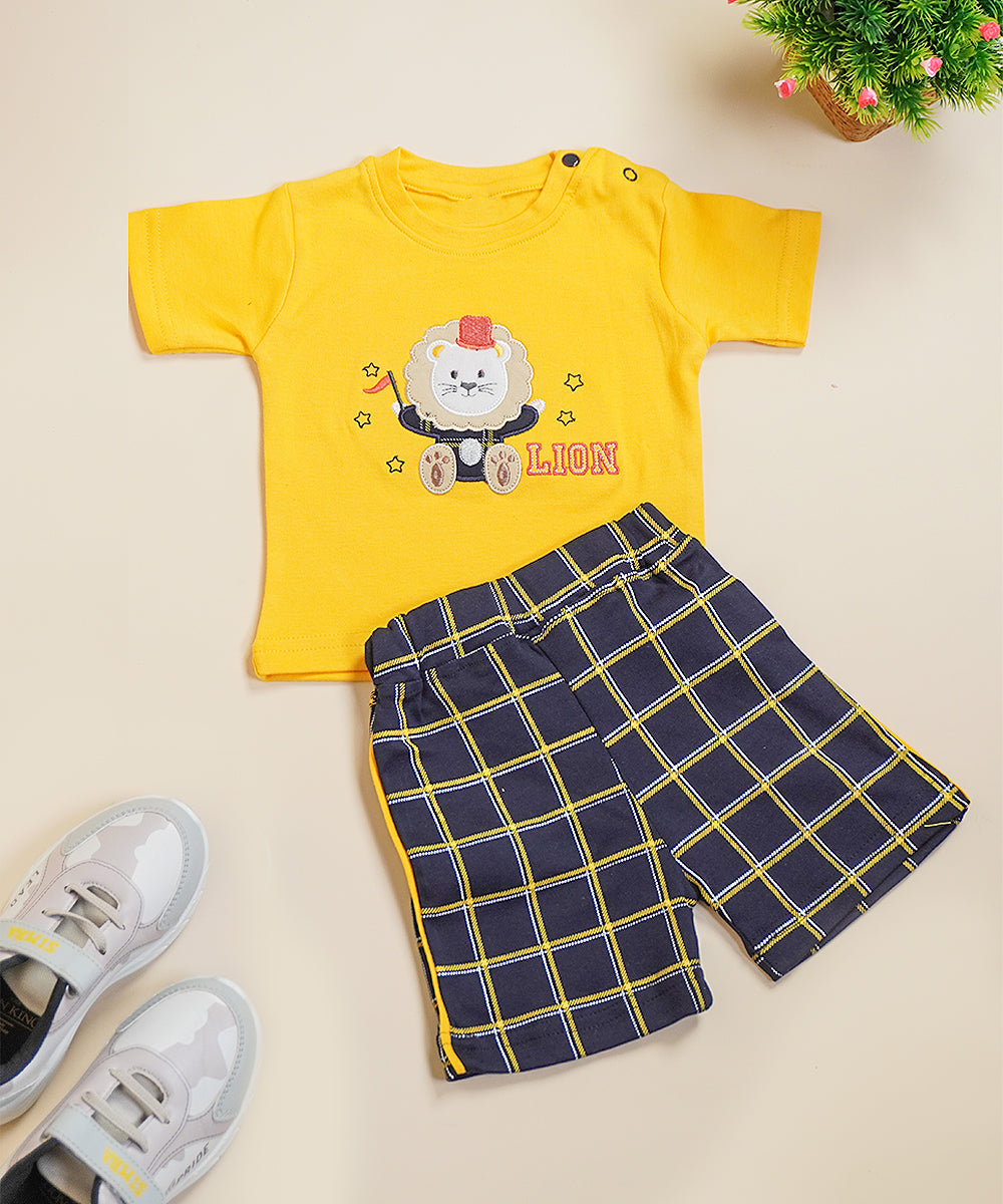 Cheerful Lion Tee & Checked Shorts Set – Yellow & Navy