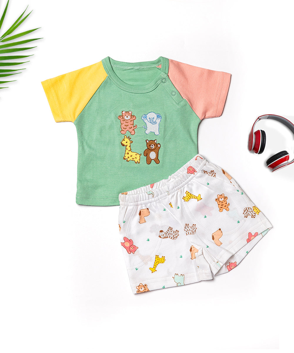Adorable Animal Printed Baby T-Shirt and Shorts Set