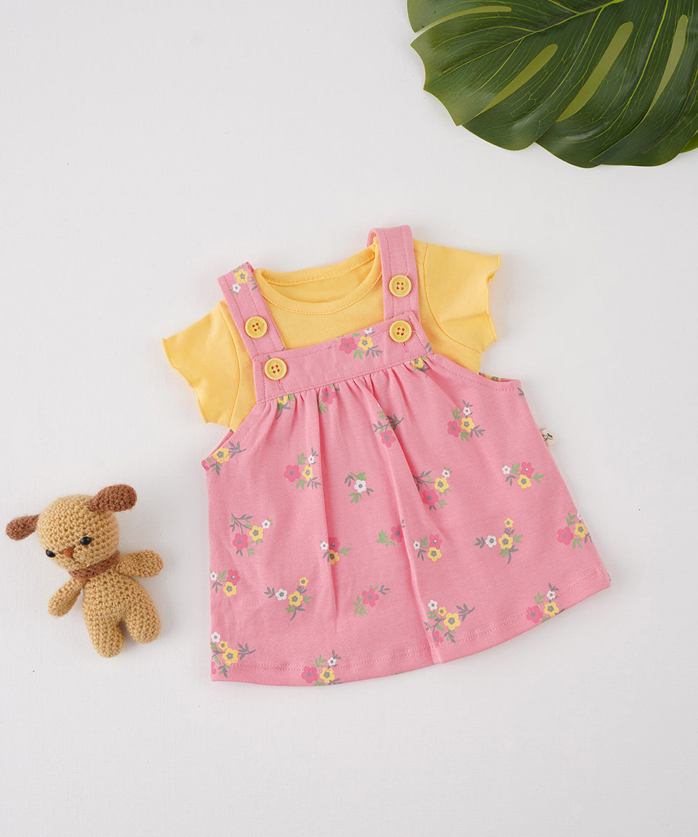 🌸 Mustard T-Shirt & Pink Floral Dungaree Set 🌸