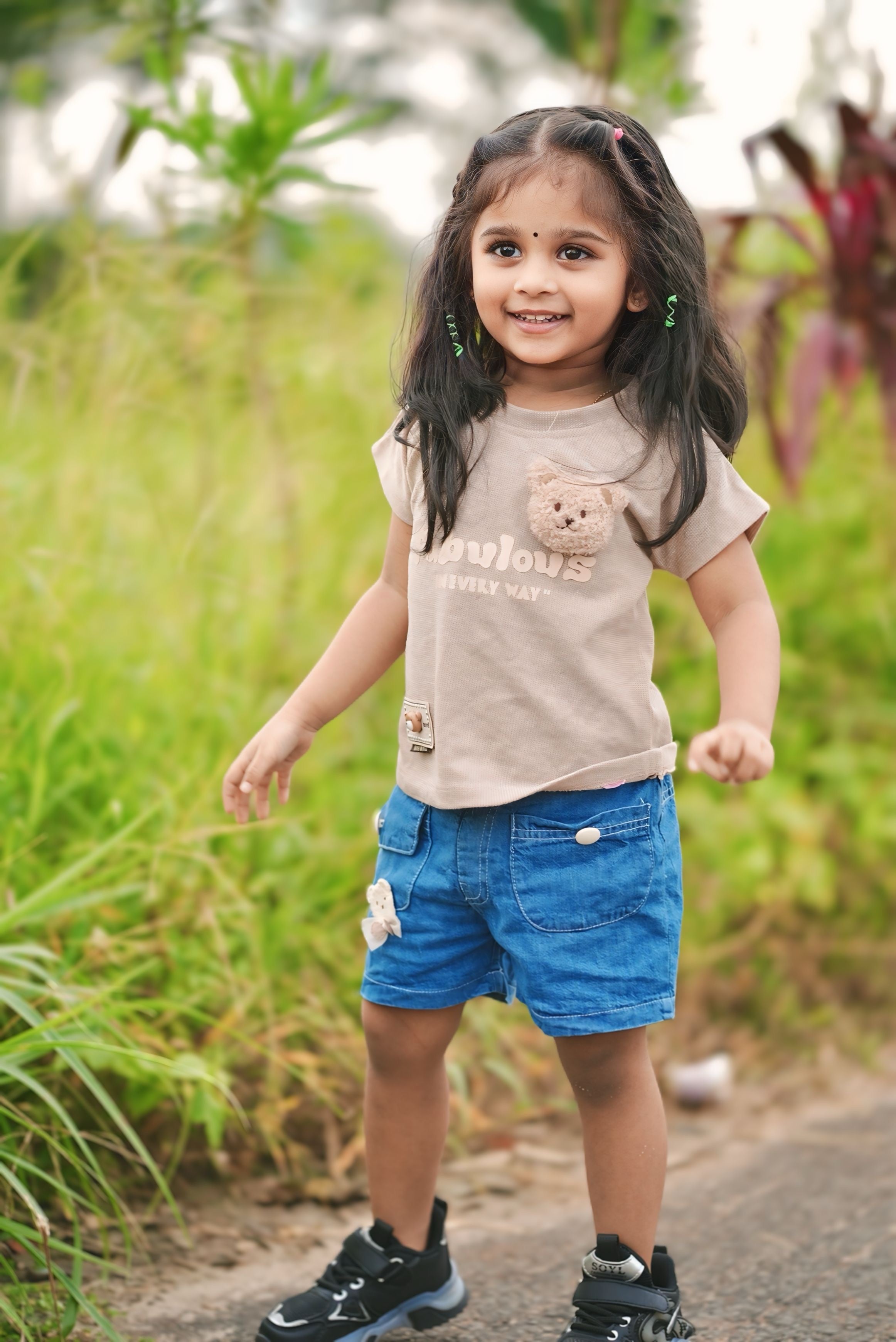 Beige Teddy Tee & Blue Denim Shorts Set – Stylish Outdoor Combo